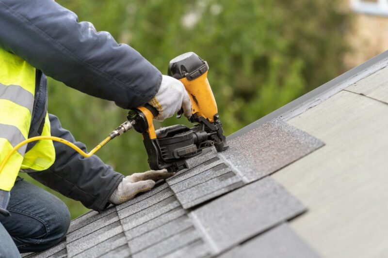 Choosing the Right Roofing Material for Your Warsaw Home: A Comprehensive Home Roofing Guide